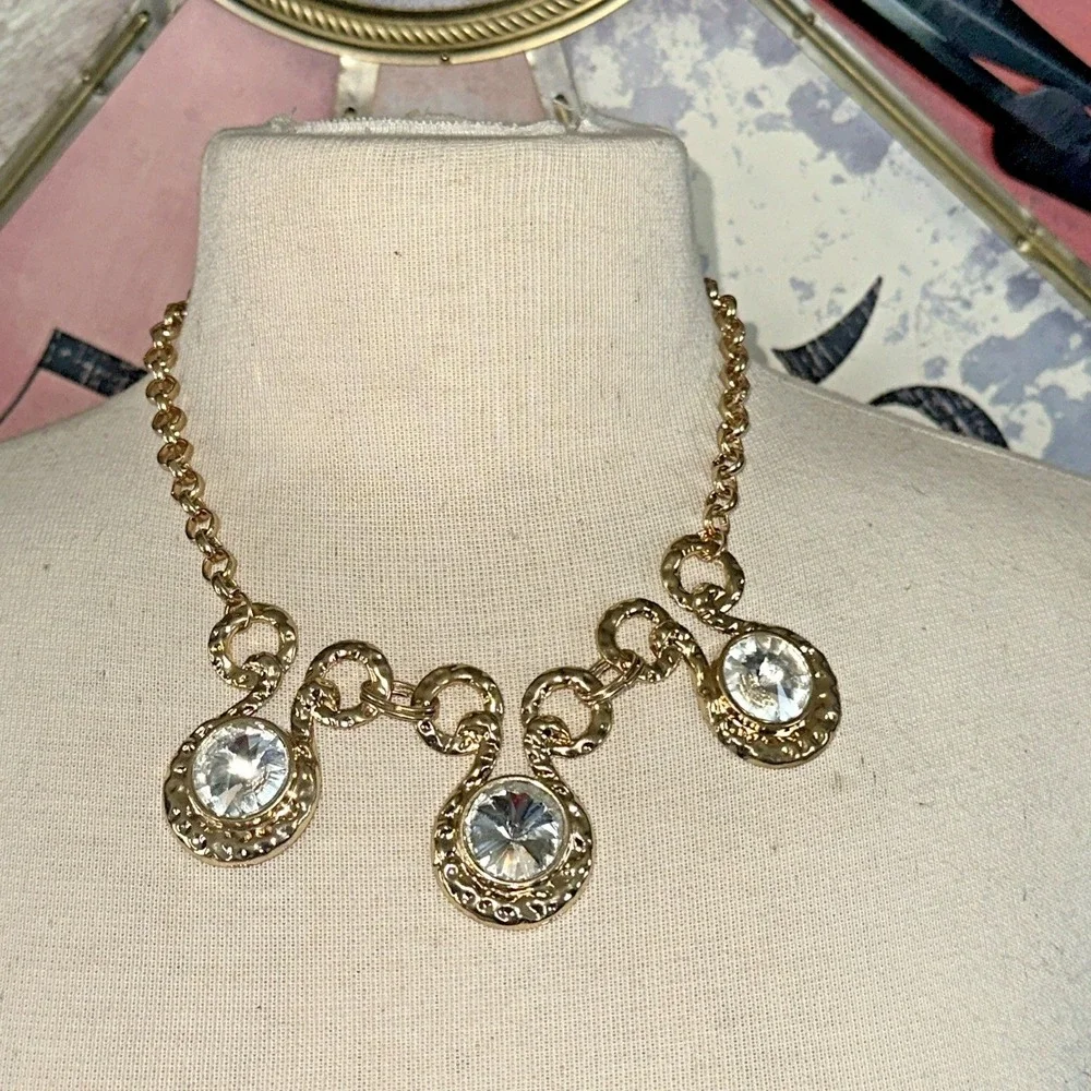 Unbranded Statement Necklace Womens OS Gold Excellent Crystal Bib Hammered Metal